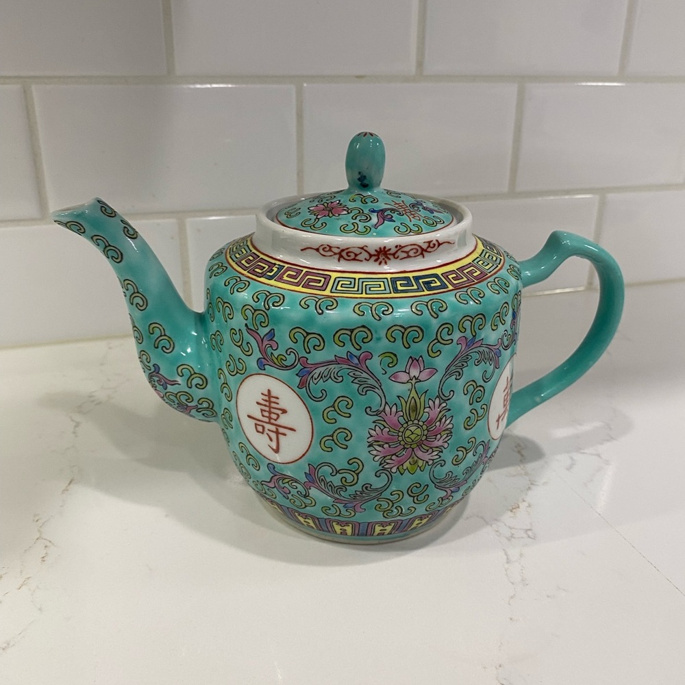 Vintage Chinese porcelain turquoise min shou jingdezhen famille rose tea pot